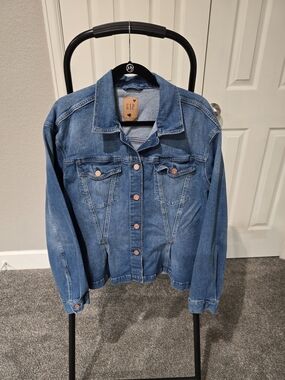 GAP Medium Blue Women's Denim Jacket with Copper Buttons